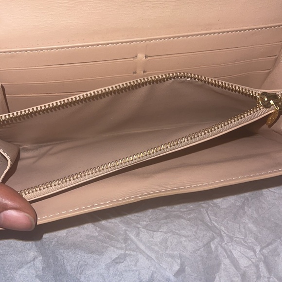 ๐ SOLD๐ Louis Vuitton Vernis Sarah Long Wallet - Picture 5 of 10